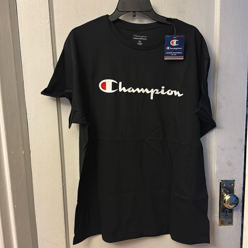 Champions  T Shirt Mens  Logo Shorts Sleeve Graphic Tee size 1X Black NW…